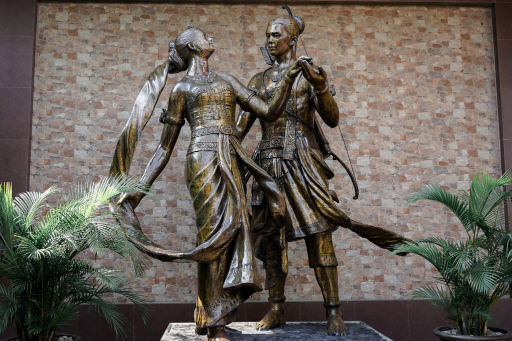 PATUNG RAMA SHINTA